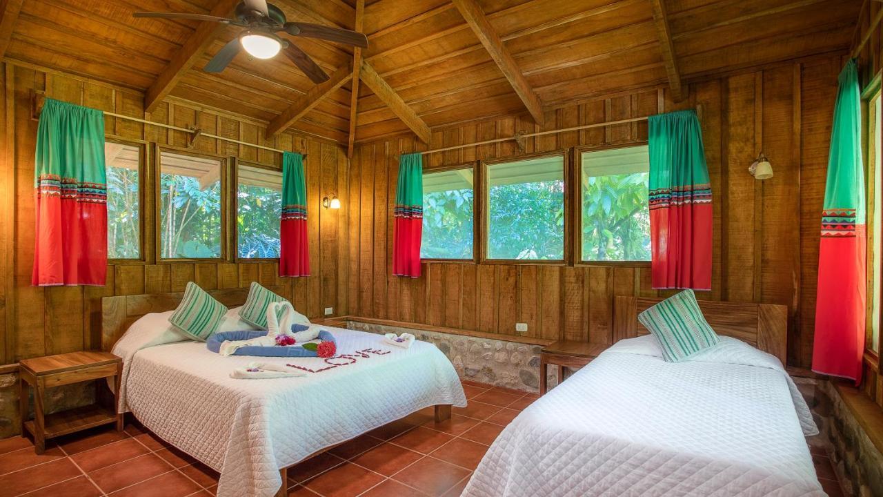 Esquinas Rainforest Lodge โกลฟิโต ภายนอก รูปภาพ